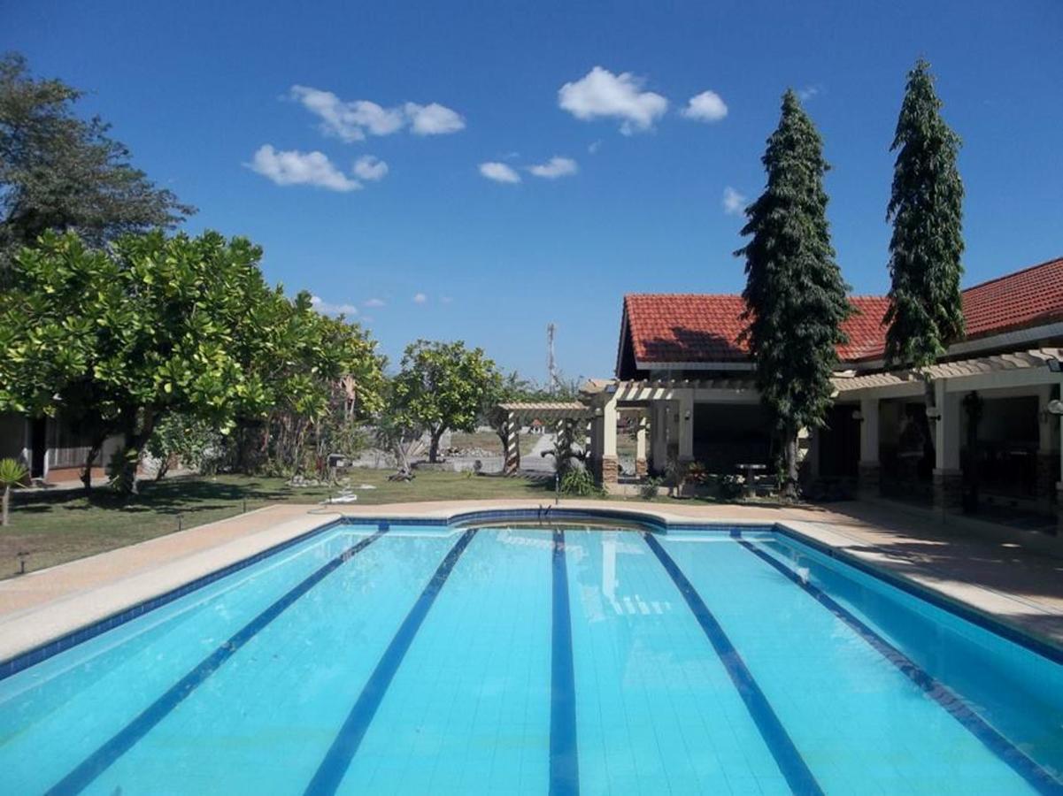 Happy Ripples Beach Resort Mabilao Exterior foto